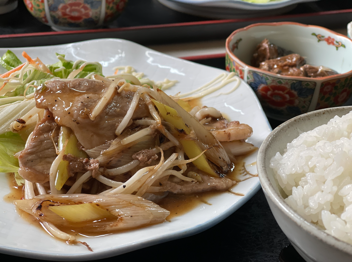 花園インターエリア 深谷市永田の 天神 さんで美味しい 焼肉定食 ランチを頂きました あらかわプレス